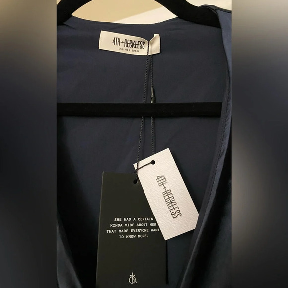 NWT 4th & Reckless NAVY SATIN TIE WRAP DRESS - FALISHA Size Small - Picture 10 of 11